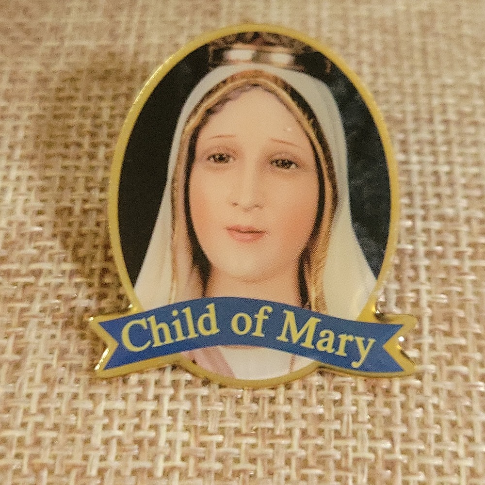 Child of Mary Virgin Mary Enamel Lapel Pin Gold Tone Religious 1 Inch Size Small
